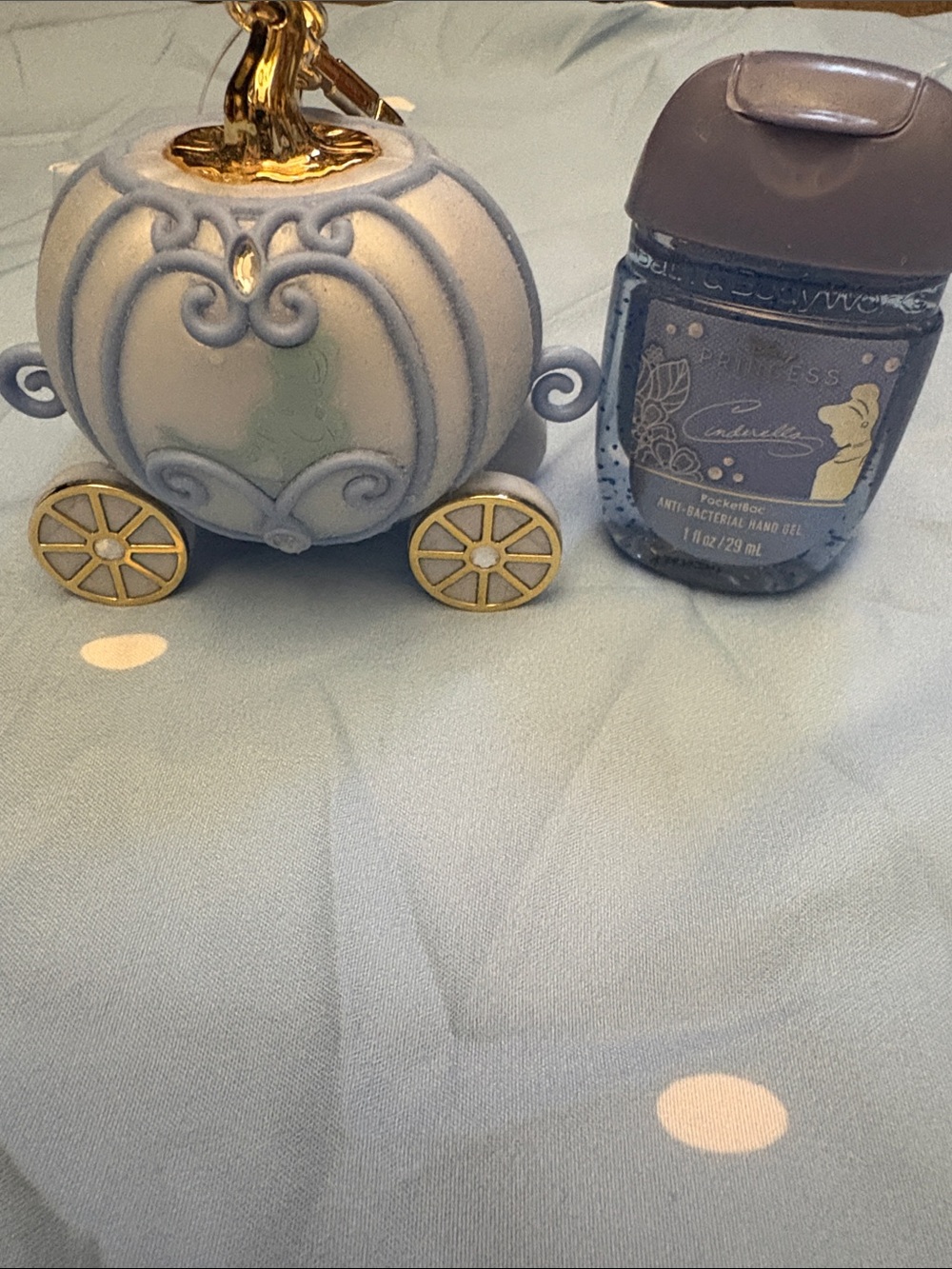 Disney Princess Cinderella Light Up Carriage With Sanitizer Gel 🩵💛